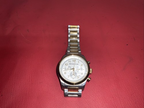 Michael Kors Men's Slim Runway 44mm Quartz Watch MK8986 - Picture 4 of 6