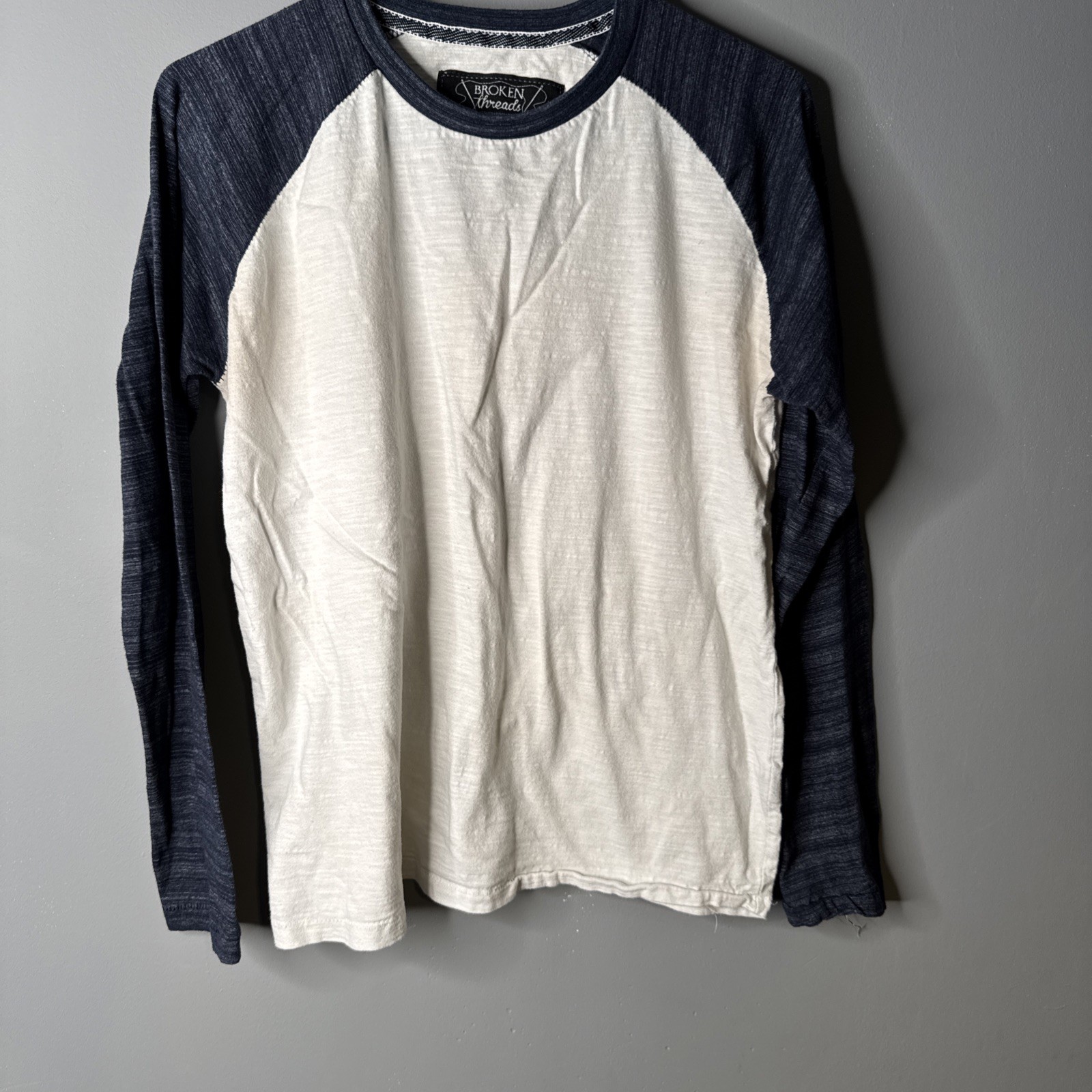 broken threads shirt Size Medium - image 2