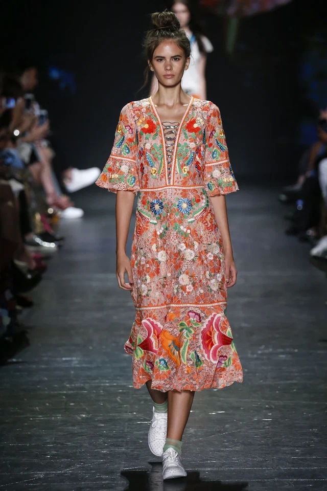 Vestido Vivienne Tam Transparente Bordado Encaje Naranja TALLA M, Pasarela Primavera 2017 Foto 2 de 4