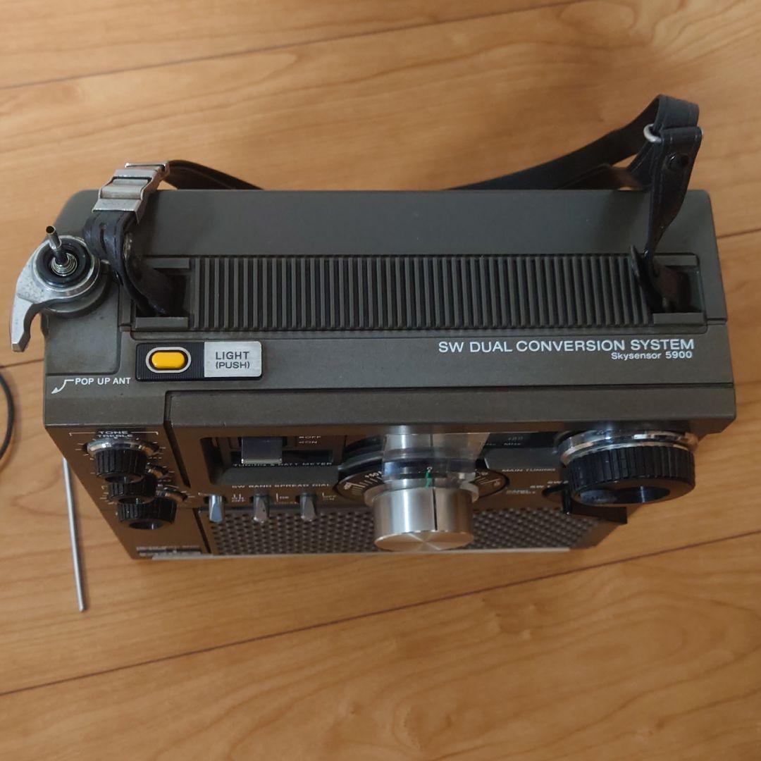 Sony ICF-5900 FM/AM Multi Band Short Wave Radio Receiver Sony ICF-5900 FM/AM Multi Band Short Wave Radio Receiver