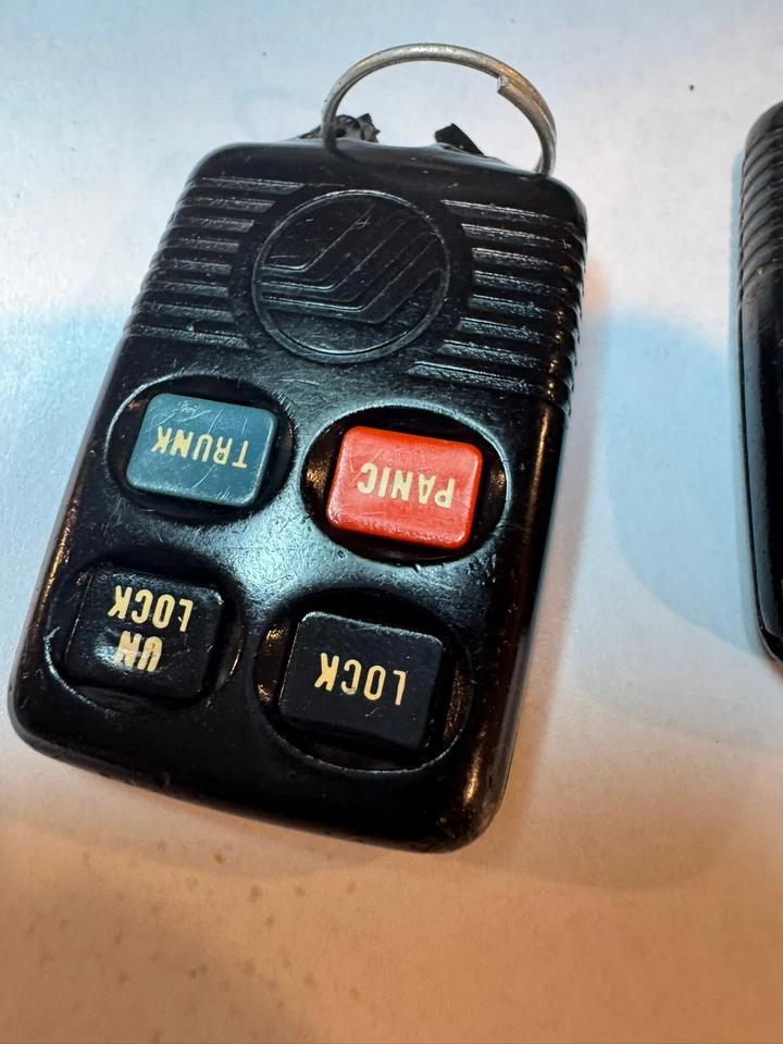 OEM GQ43VT4T MERCURY Mystique 1997 Mando a distancia para coche sin llave Mando de entrada 3165189 Foto 3 de 4