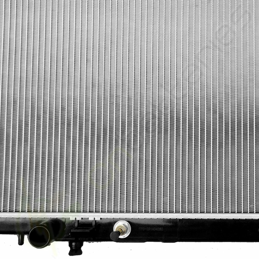 For 2003 2004 2005 2006-2007 Infiniti G35 3.5L 2588 Radiator and Cooling Fan Kit