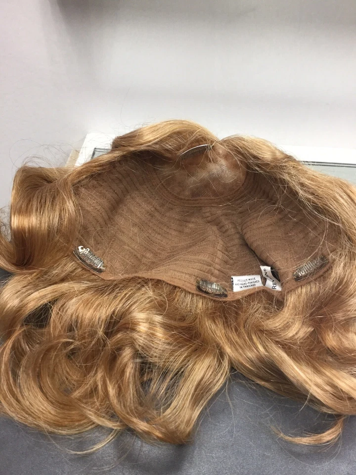 REVLON блестящий шиньон дополнение усилитель 3/4 парик, Butterscotch, золотой блондин - Изображение 4 из 4