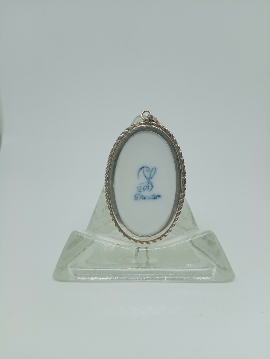 Dresden Porcelain Medallion Pendand by Carl Thieme Saxony Art Nouveau 1902-1920 View 4