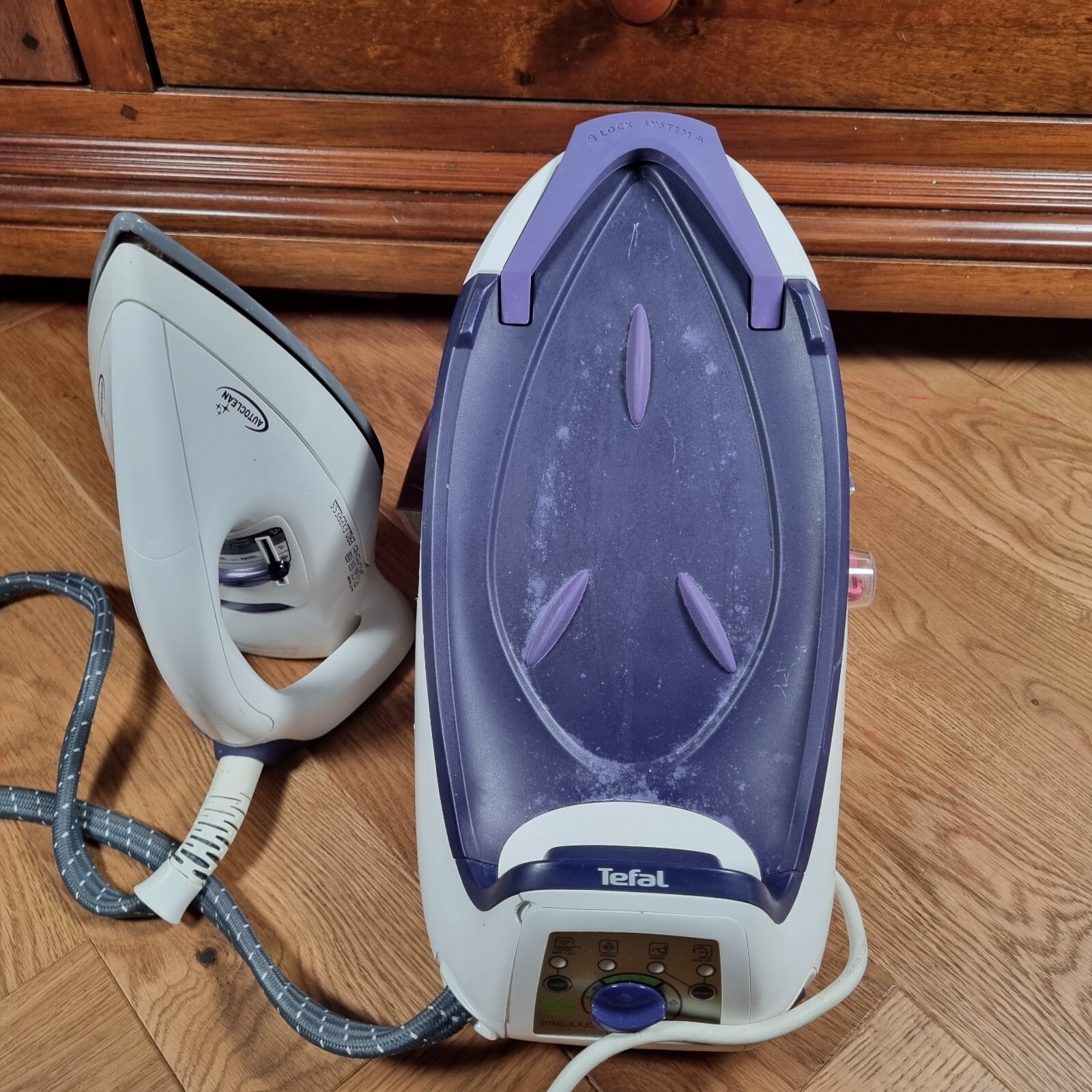Tefal Pro Express Steam Iron Autoclean Anti Calc GV8430 1.8L Made In