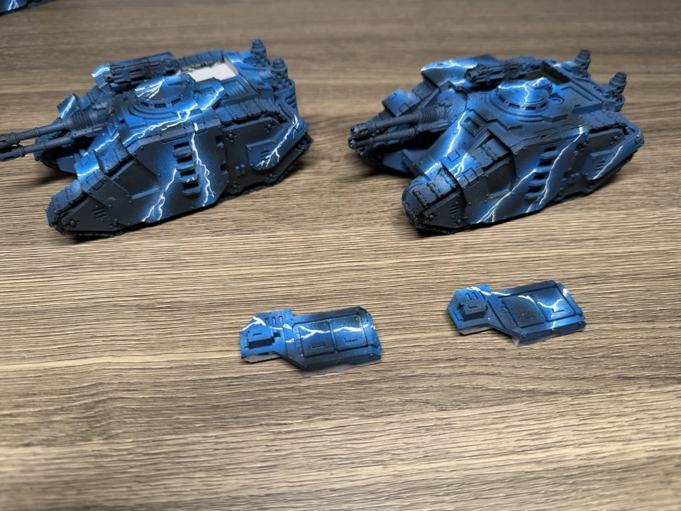 Warhammer 40K Night Lords Saber Tanks Painted 30k - Image 3 of 4