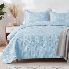 Whale Flotilla Extra Soft Queen Quilt Bedding Set, Lightweight Bedspreads Ligh