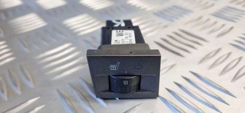 OPEL VECTRA C Estate Schalter sitzheizung 13138251 2.16 Diesel 2004 31118191