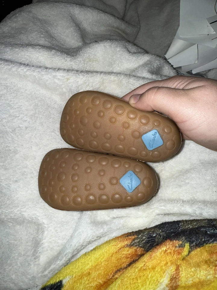 Девочки Clarks бренд платье туфли золотой размер 3W - Изображение 2 из 4