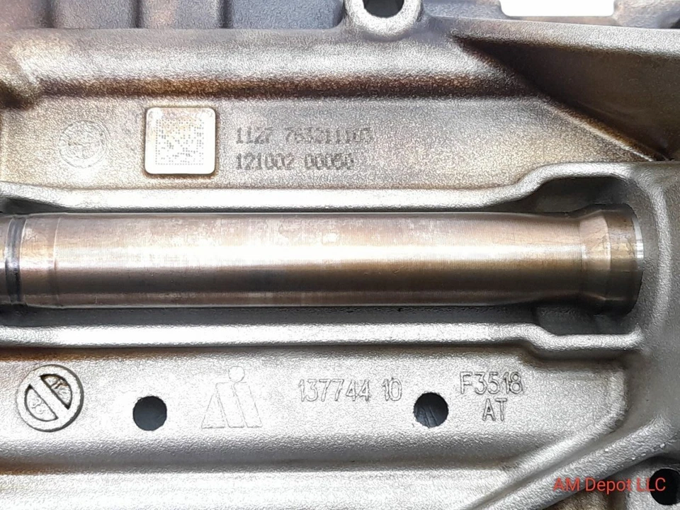 2013 BMW 328i 320i N20 N26 F30 Oil Pump Assembly  11277625449 11417610378 - Image 3 of 4