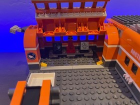 LEGO CITY: Arctic Base Camp (60036) - 90% complete with one minifigure