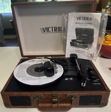 Never Used Victrola Bluetooth 3-Speed Stereo Turntable - Model: VSC-550BT
