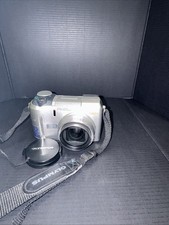 Olympus CAMEDIA C-740 Ultra Zoom 3.2MP Digital Camera - Silver