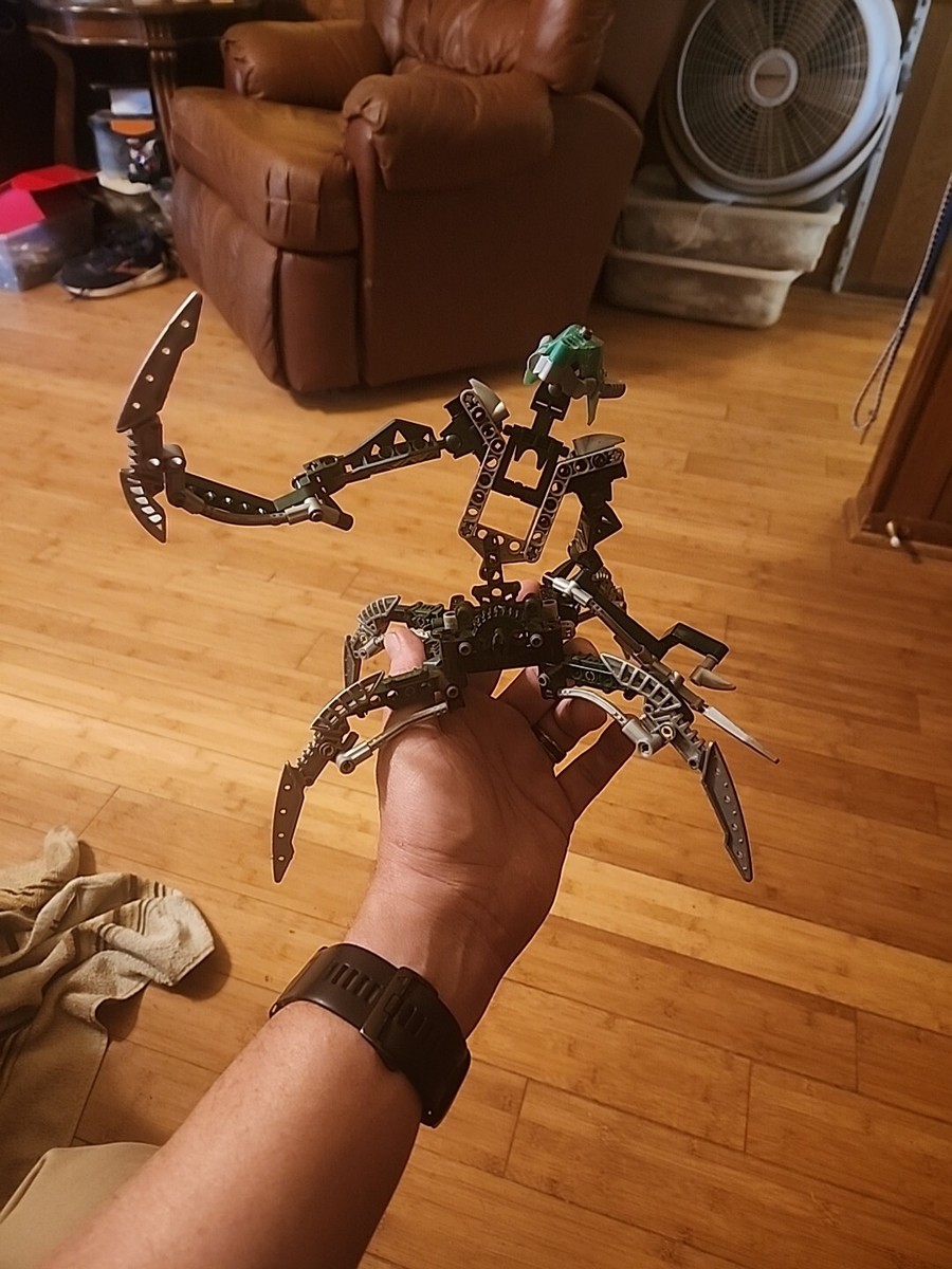 LEGO Bionicle Titans “ NIDHIKI “ Set 8622 95% Complete