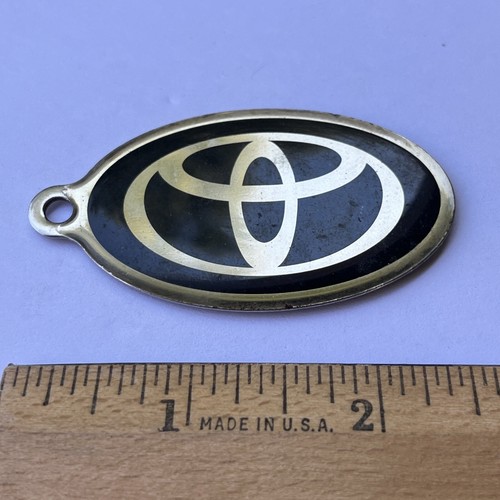 Vintage Toyota Keychain Advertising Car Dealership Logo Metal Resin Acrylic OK - Picture 5 of 9
