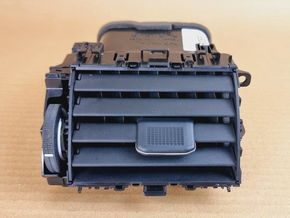 Parrillas centrales de ventilación de aire acondicionado/calor izquierda y derecha OEM Lexus GX460 2014-2019 URJ150 Foto 4 de 4