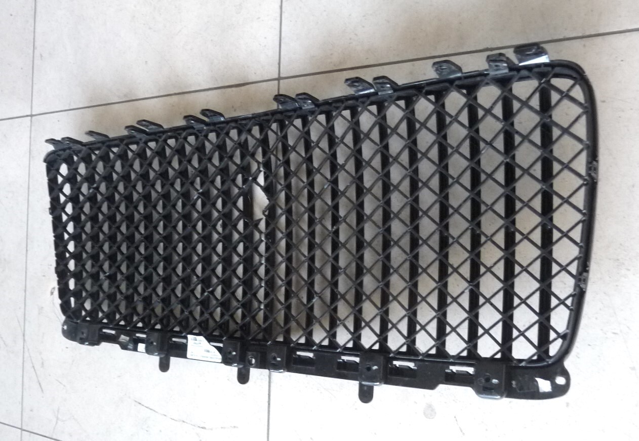 2021-2025 Bentley Bentayga EWB 2nd Gen Grille Right Left Black 36A853597P OEM