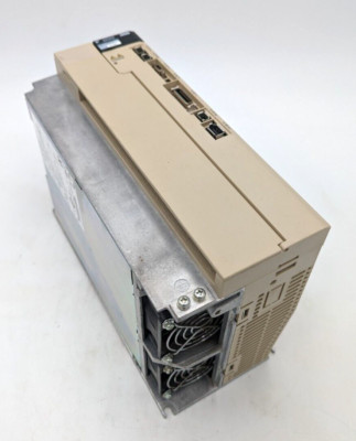 Yaskawa SGDV-120D21A002000 servo drive Used Free Shipping