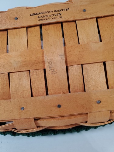 Cesta inclinada Longaberger 2001 con tela verde y forro de plástico 8"Lx 6,25Wx3,25T - Imagen 9 de 12
