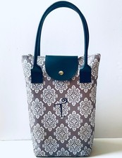 Insulated Wine Tote Bag Beige & White Monogram Letter “T” Holds 2 Wine Bottles