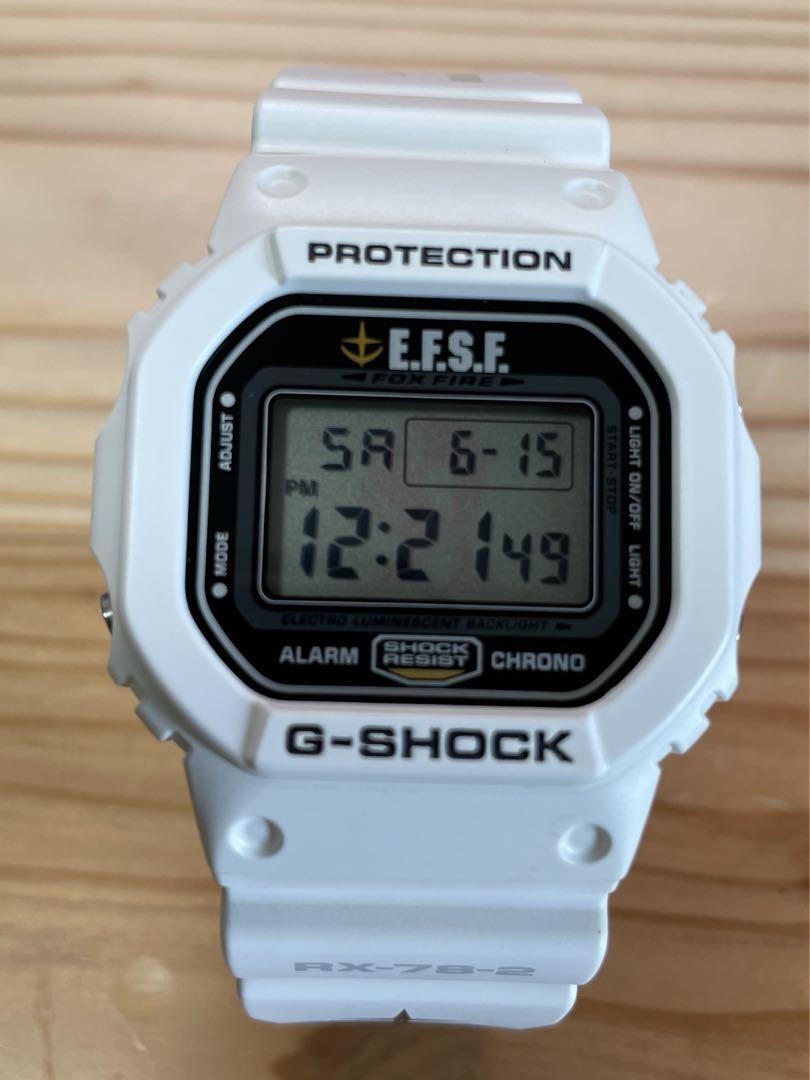 G-SHOCK RX-78-2 ガンダム　DW-5600-VT G-Shock RX-78-2 Gundam DW-5600-VT Men's Watch 30th