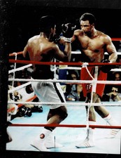 SUPER RARE!! 8x10 VINTAGE YOUNG SEXY MUHAMAD ALI BOXING GAME PHOTO!!