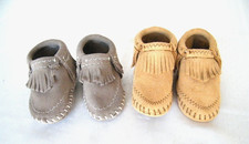 2 Pair Minnetonka Infant Toddler Moccasin Booties Sz 1 2 Suede Soft Sole Brown