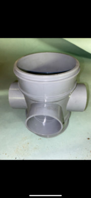 System 2000 110 mm Lösemittel Boden 3-fach Doppelmuffe