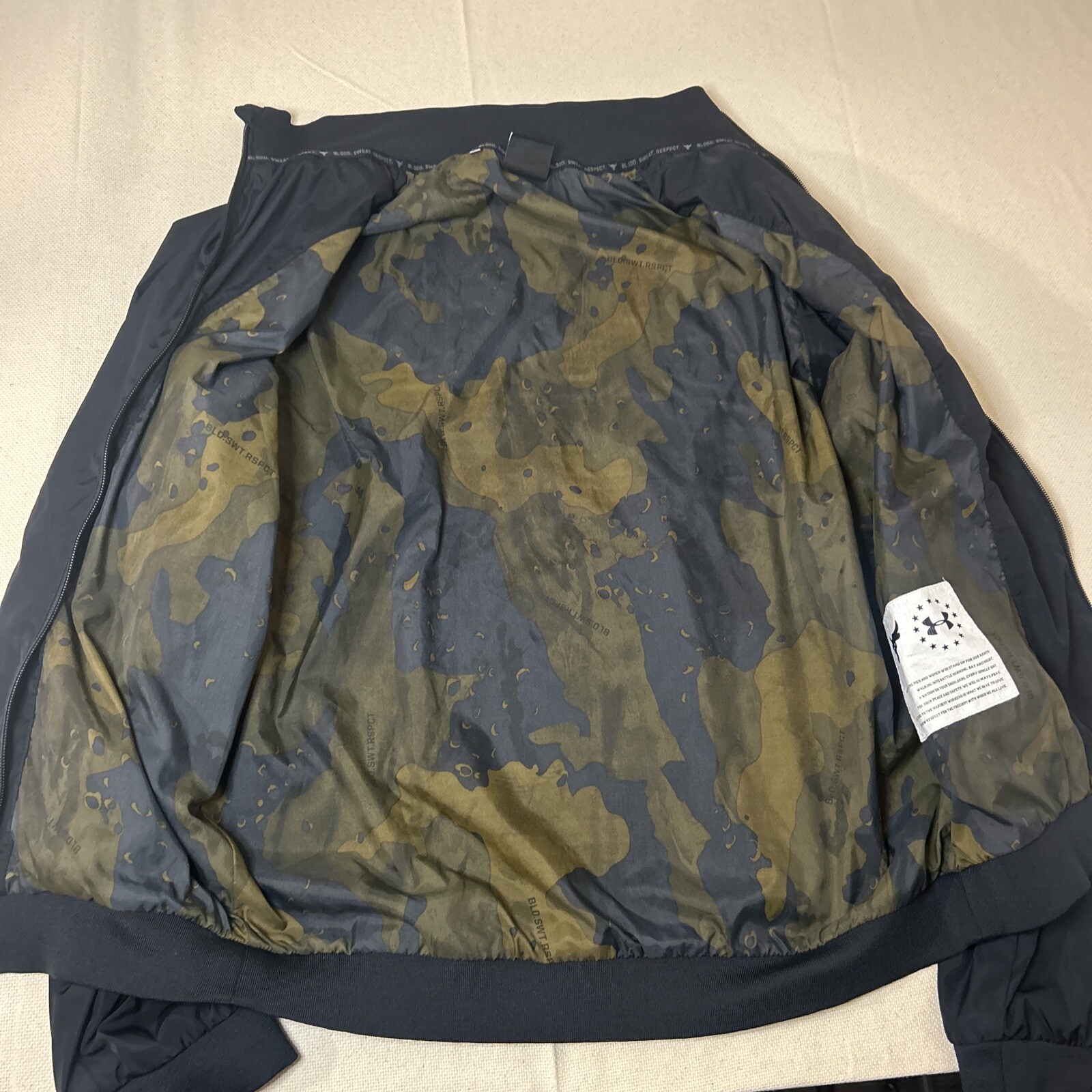 RARE! 2020 Under Armour Project Rock Freedom Veteran's Day Men's L Bomber Jacket image 4