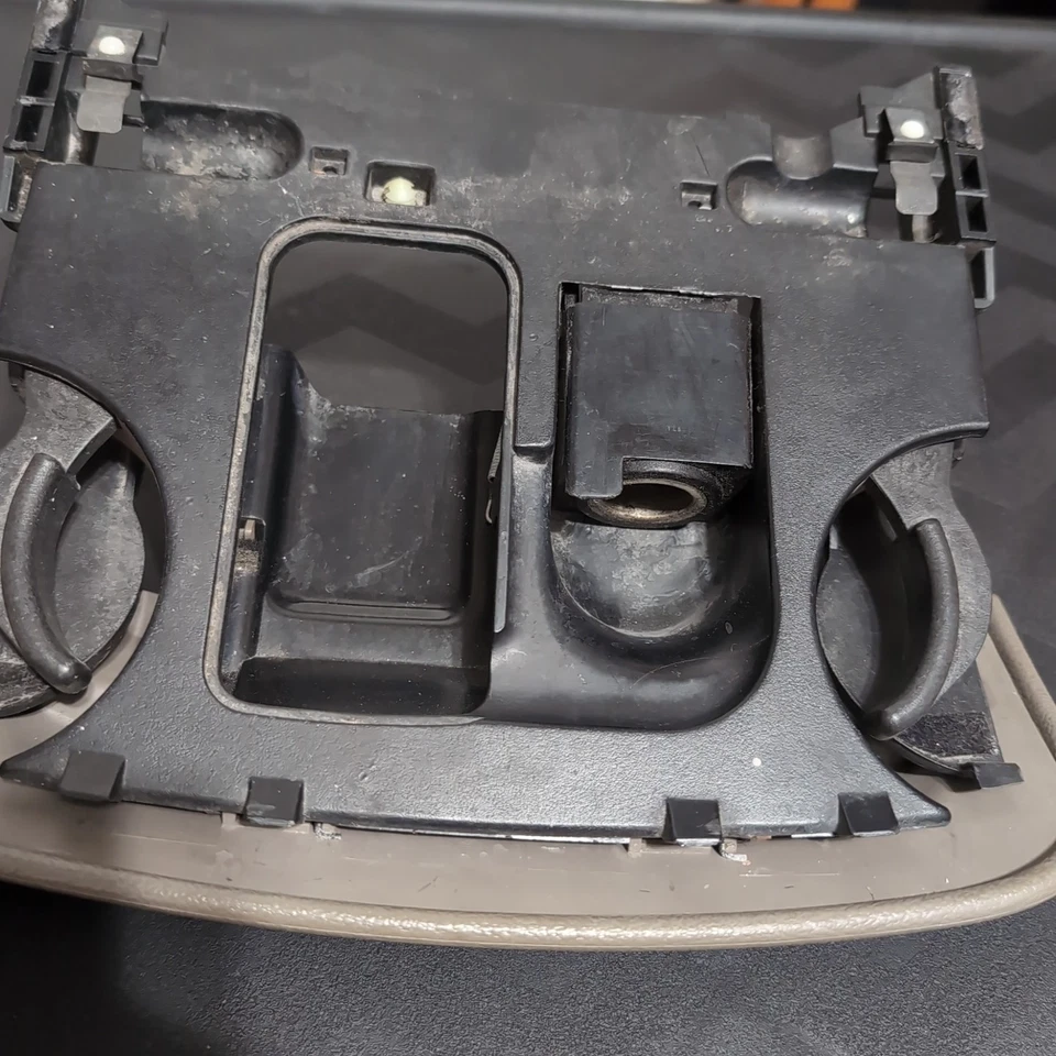 Portavasos Ford Crown Victoria Mercury Grand Marquis 2003-2011 marrón OEM Foto 3 de 4