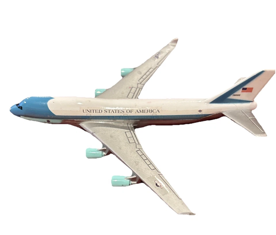 RealToy Boeing 747 USAF Air Force One Metal And Plastic Plane Model - Image 4 of 4