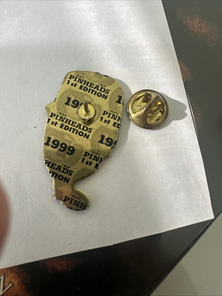 Vintage New York Mets Mike Piazza Pin MLB Major League Licensed Baseball - Image 4 of 4