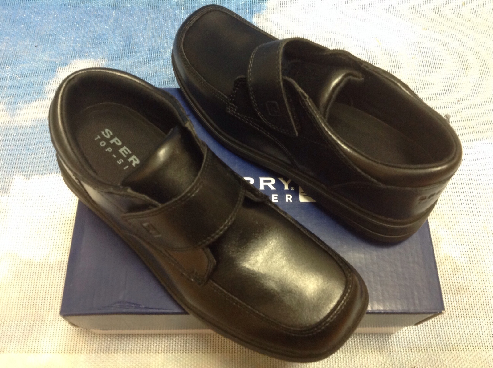 Sperry Top Sider Miles Hook & Loop Leather School Uniform Oxford Kid