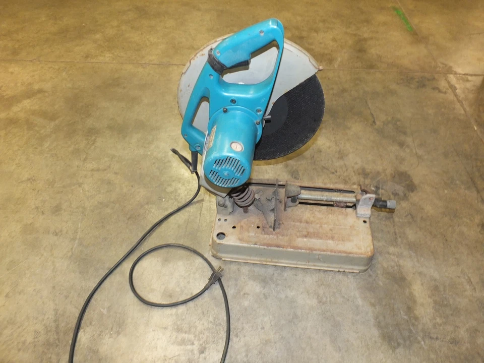 MAKITA - 2414NB - 115 VOLT - 15 A - 3800 RPM - PORTABLE CUT-OFF SAW - Image 4 of 4