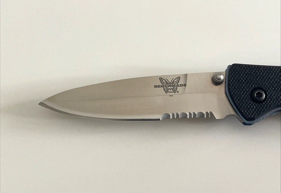 Cuchillo Benchmade 886S Blue Star Elishewitz 154CM Revestimientos de Titanio Azul EE. UU. 2001 Foto 2 de 4