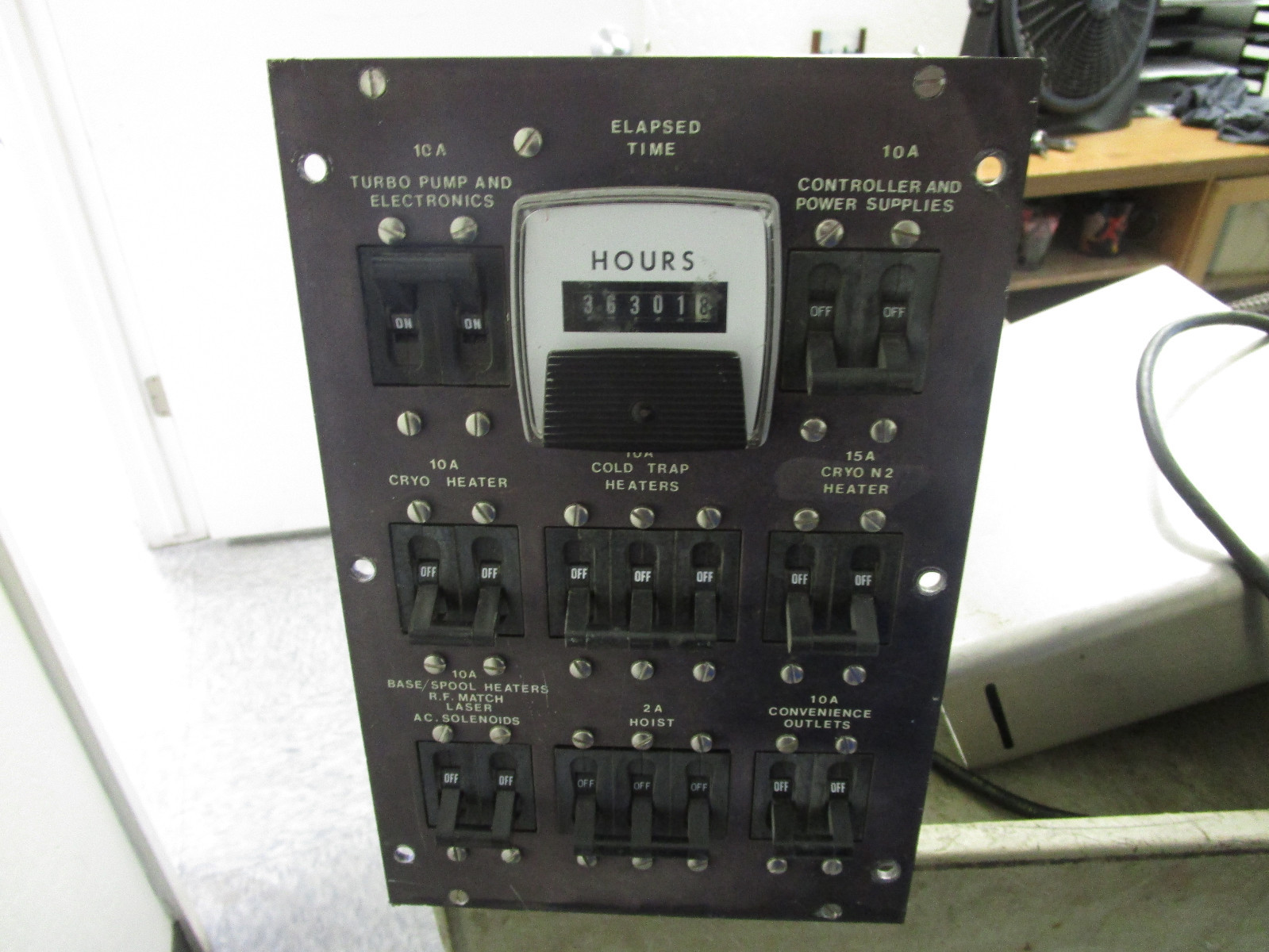 Applied Materials Model: 8100 E Circuit Breaker. P/N: 01-81914-00/N