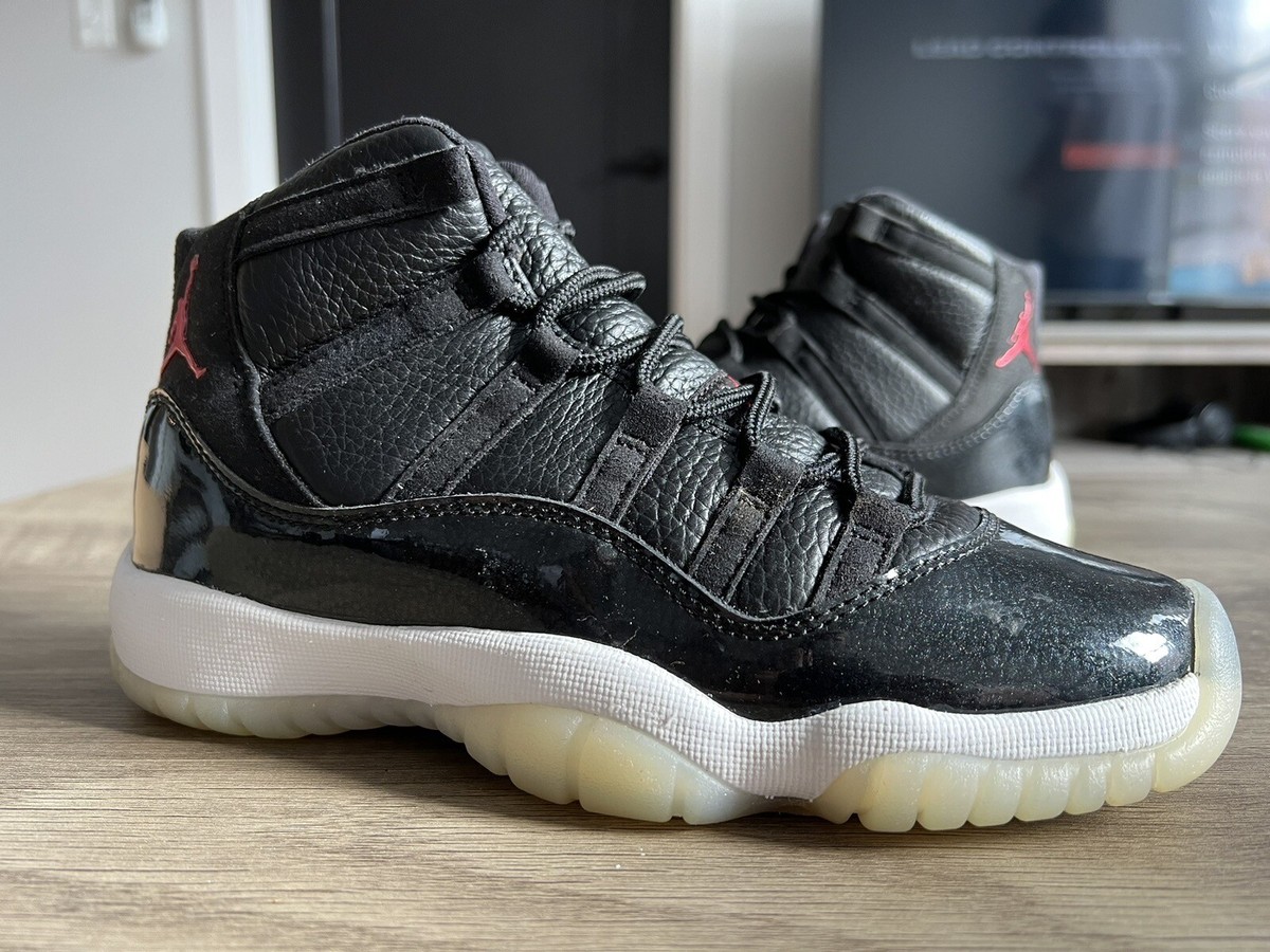 size 10 nike air jordan xi shoes