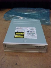 PLEXTOR PX-W5224TA / PXW5224TA GOVERNMENT SURPLUS APPEARS TO BE UNUSED