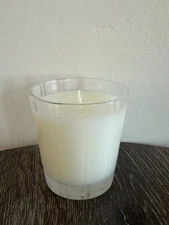 NEST Grapefruit Scented Candle 4.5 oz/127g NEW WITHOUT BOX!!!!