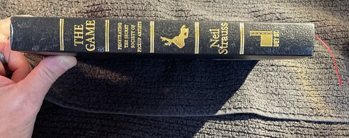 The Game: Penetrating the Secret - Imitation Leather, by Neil Strauss - Picture 7 of 7