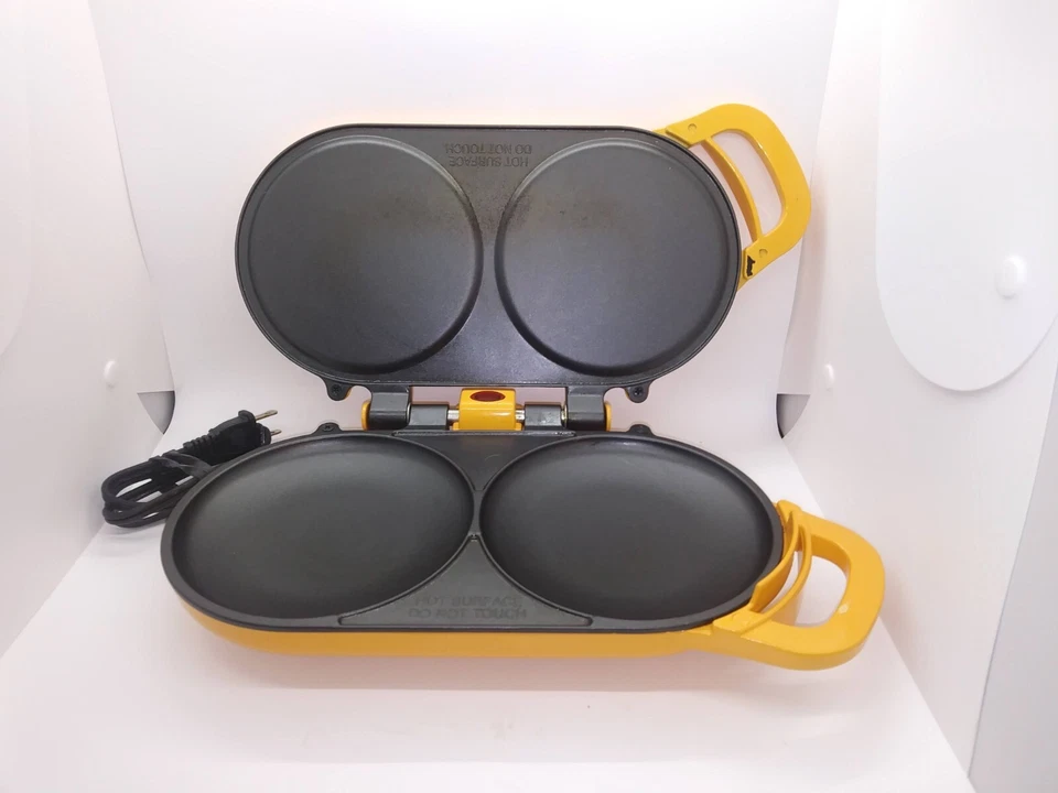 NEW BABY CAKES FLIP OVER PANCAKE MAKER- TESTED - Image 2 of 4