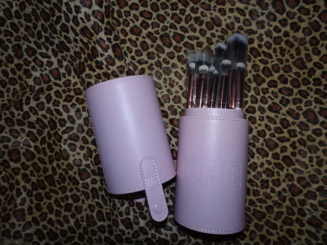 LUXIE Makeup Brush Set Signature ROSE GOLD12 piece Pink Case Gift Vegan - NEW