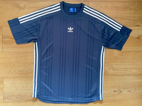 HERREN ADIDAS BLAU SPORTSWEAR KURZARM POLY TREFOIL 3 STREIFEN T-SHIRT MEDIUM