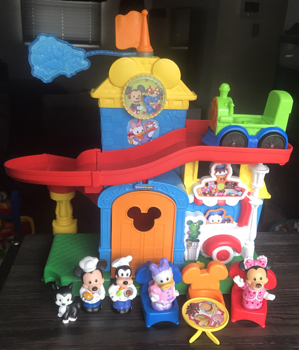 little people magical day at disney