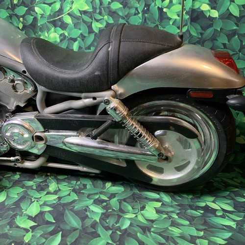 New Bright Harley Davidson V-Rod RC Motorcycle 28”/Untested For Parts or Display - Picture 8 of 15
