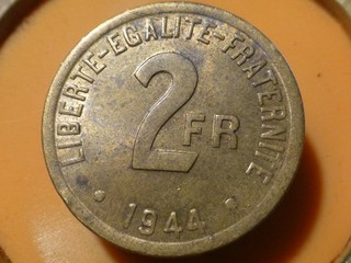 2 FRANCS FRANCE 1944 PHILADELPHIE RECHERCHEE & QUALITE TTB !