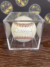 Joe DiMaggio Signed Autographed American League Baseball w/ PSA HOLO  Sweet Spot