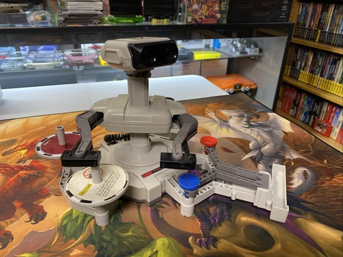 Nintendo R.O.B. Rob the Robot-Robotic Operating Buddy Missing Hands