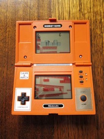 NINTENDO Donkey Kong Game and Watch in Excellent Condition (DK-52) 1982