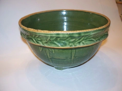 McCoy Mixing Bowl Windowpane Leaf Band Green Stoneware 9"